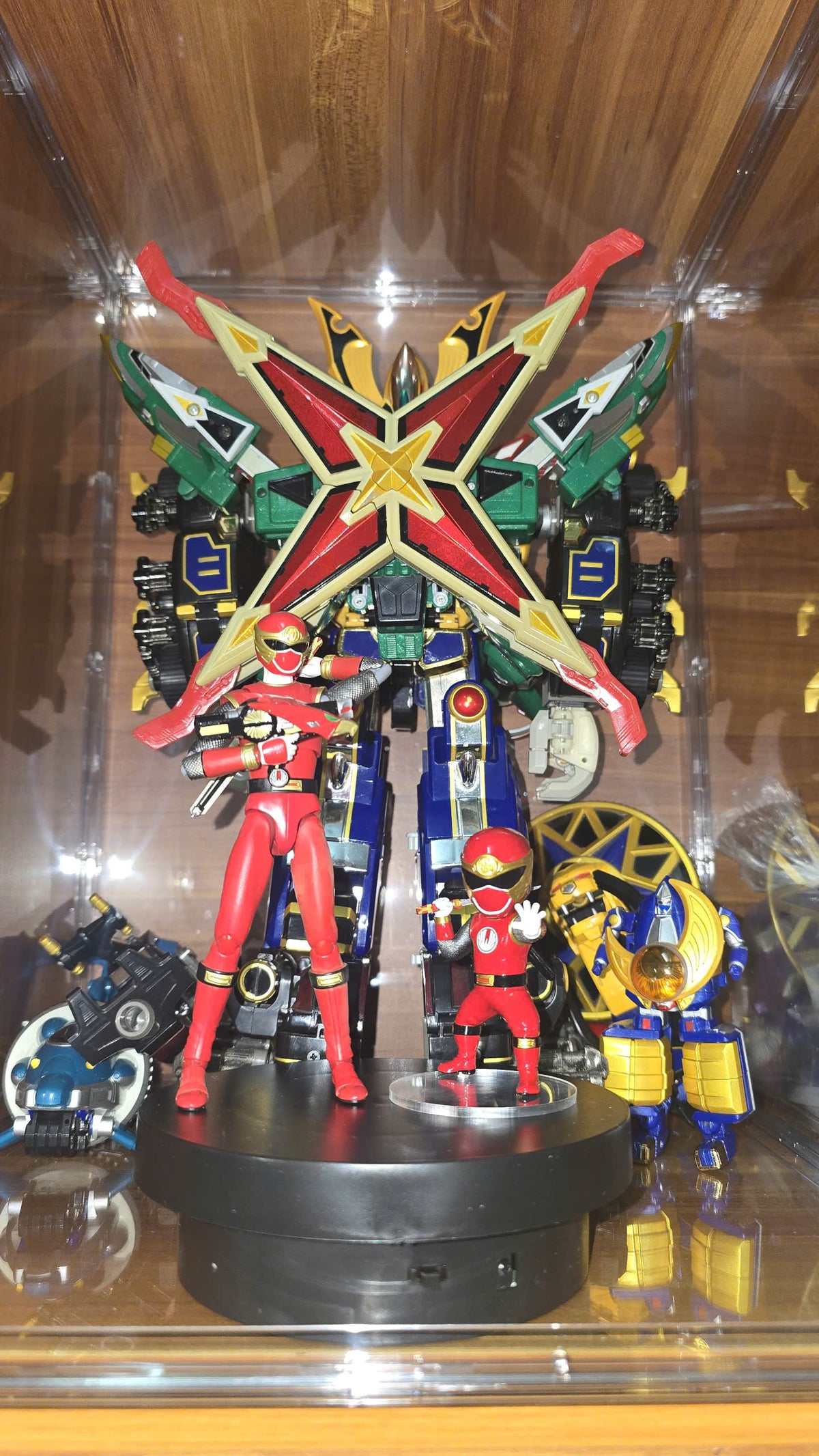 Chibi Ninja Storm Red Wind Ranger Figure | 8cm Collectable Ninja Storm Red Ranger from Power Rangers | Gift for Collectors